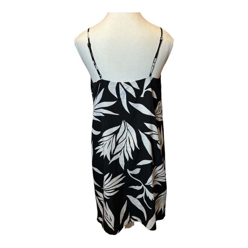 Ann Taylor Loft Black & White Leaf Print Dress - Picture 3 of 6